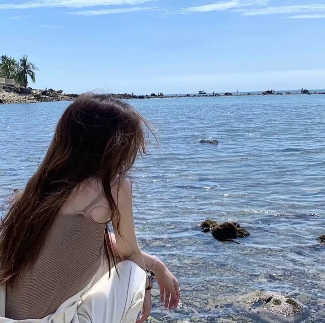 夏威夷冲浪女孩